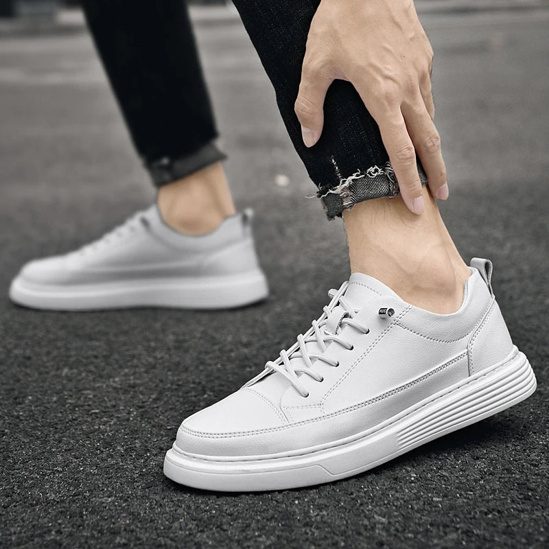 Men’s Low-Top Sneakers with Tonal Stitching and Lace-Up Closure
